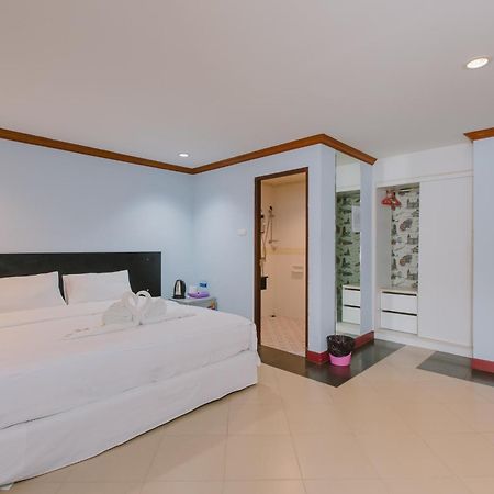 Sunstar Palace Patong Екстер'єр фото