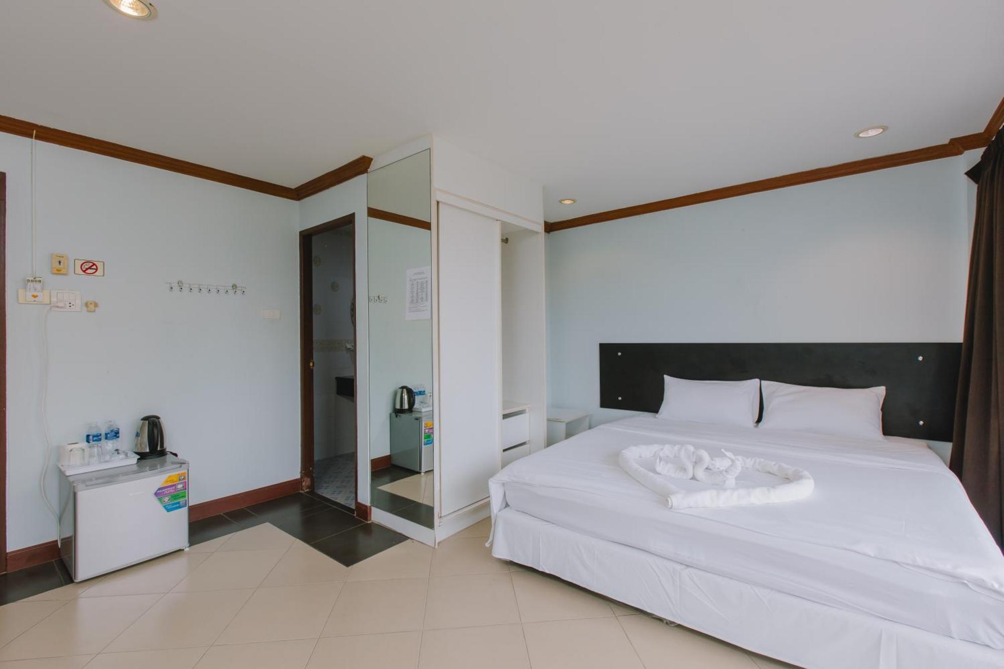 Sunstar Palace Patong Екстер'єр фото