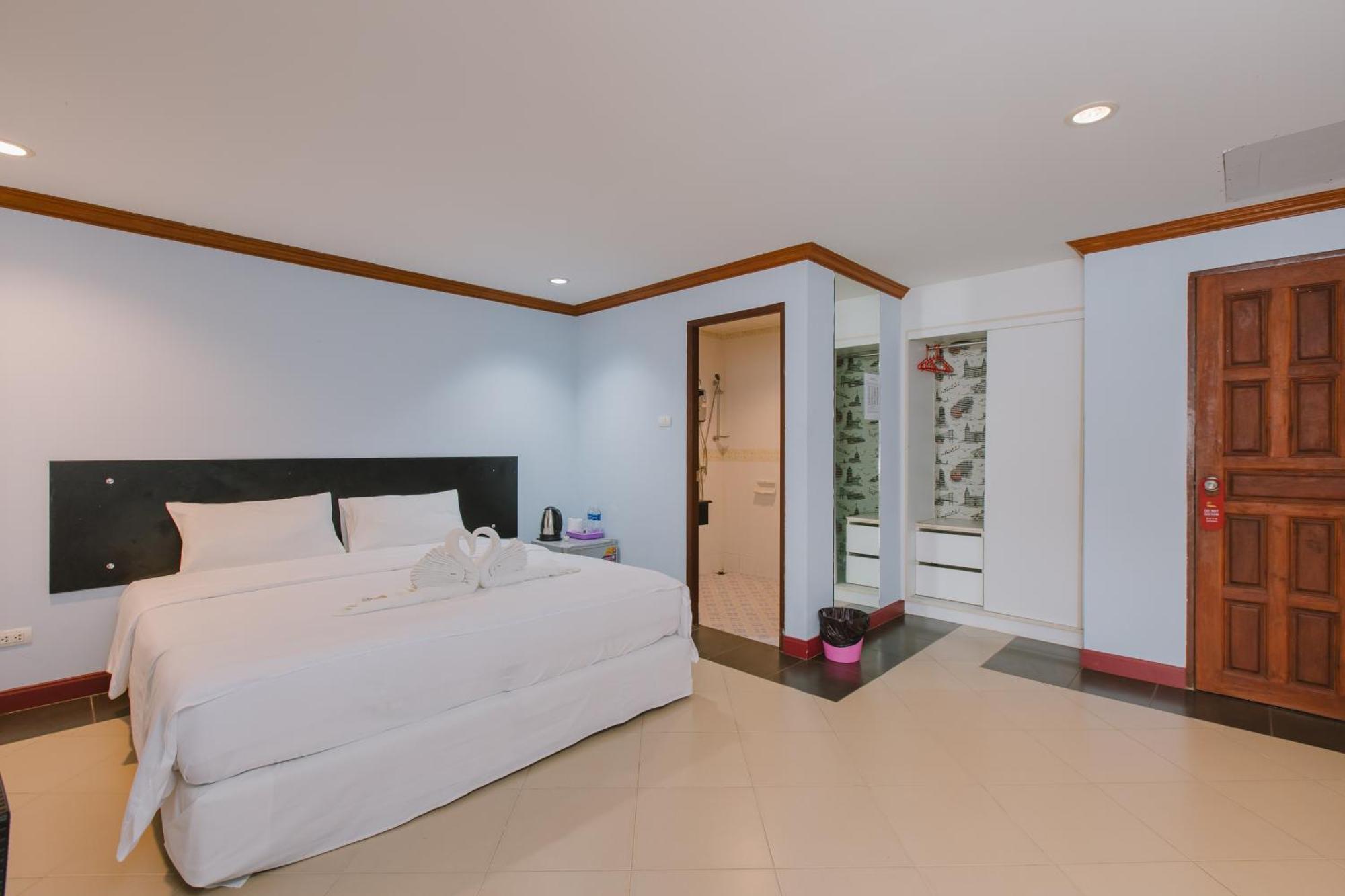 Sunstar Palace Patong Екстер'єр фото