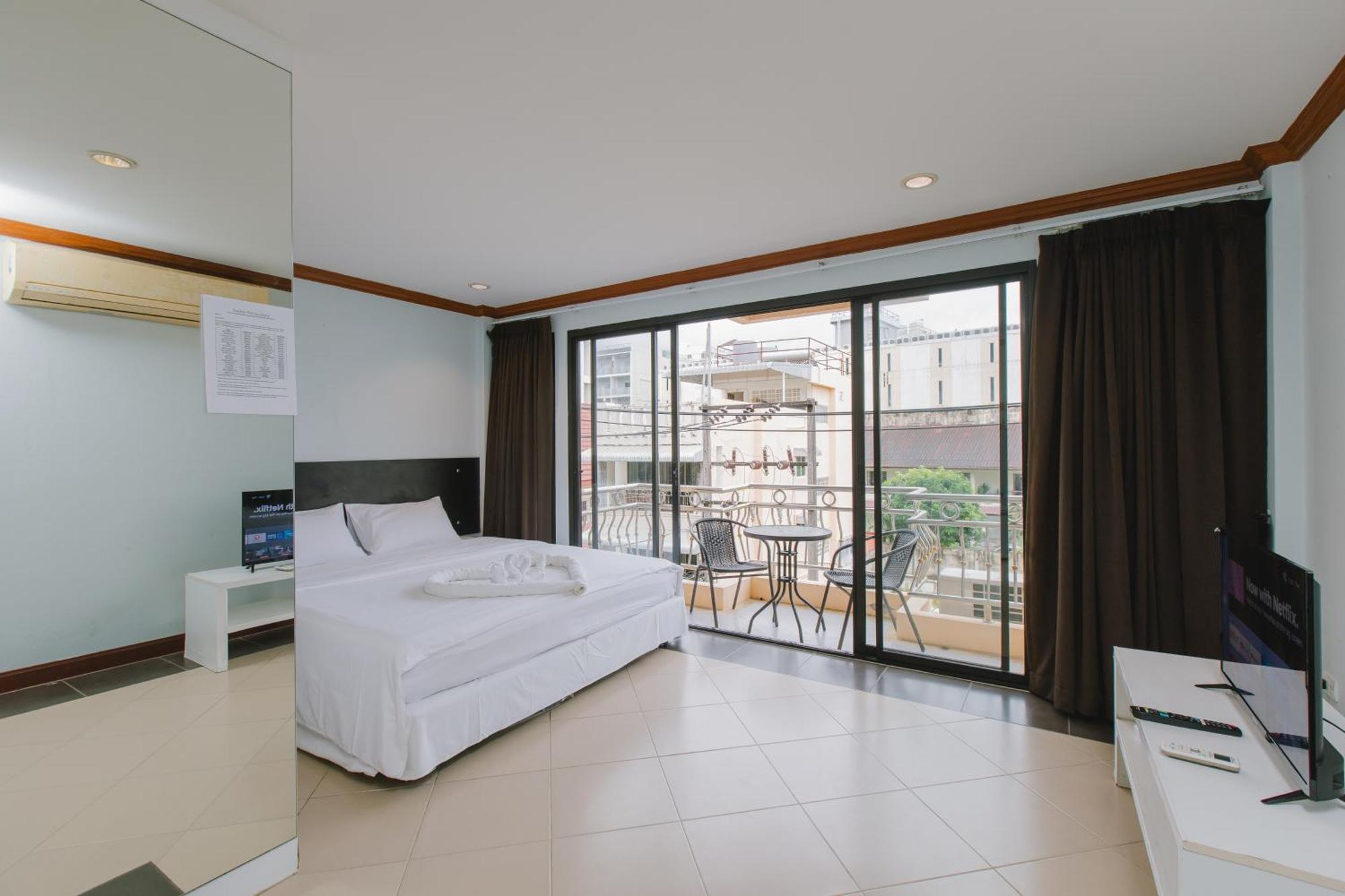Sunstar Palace Patong Екстер'єр фото